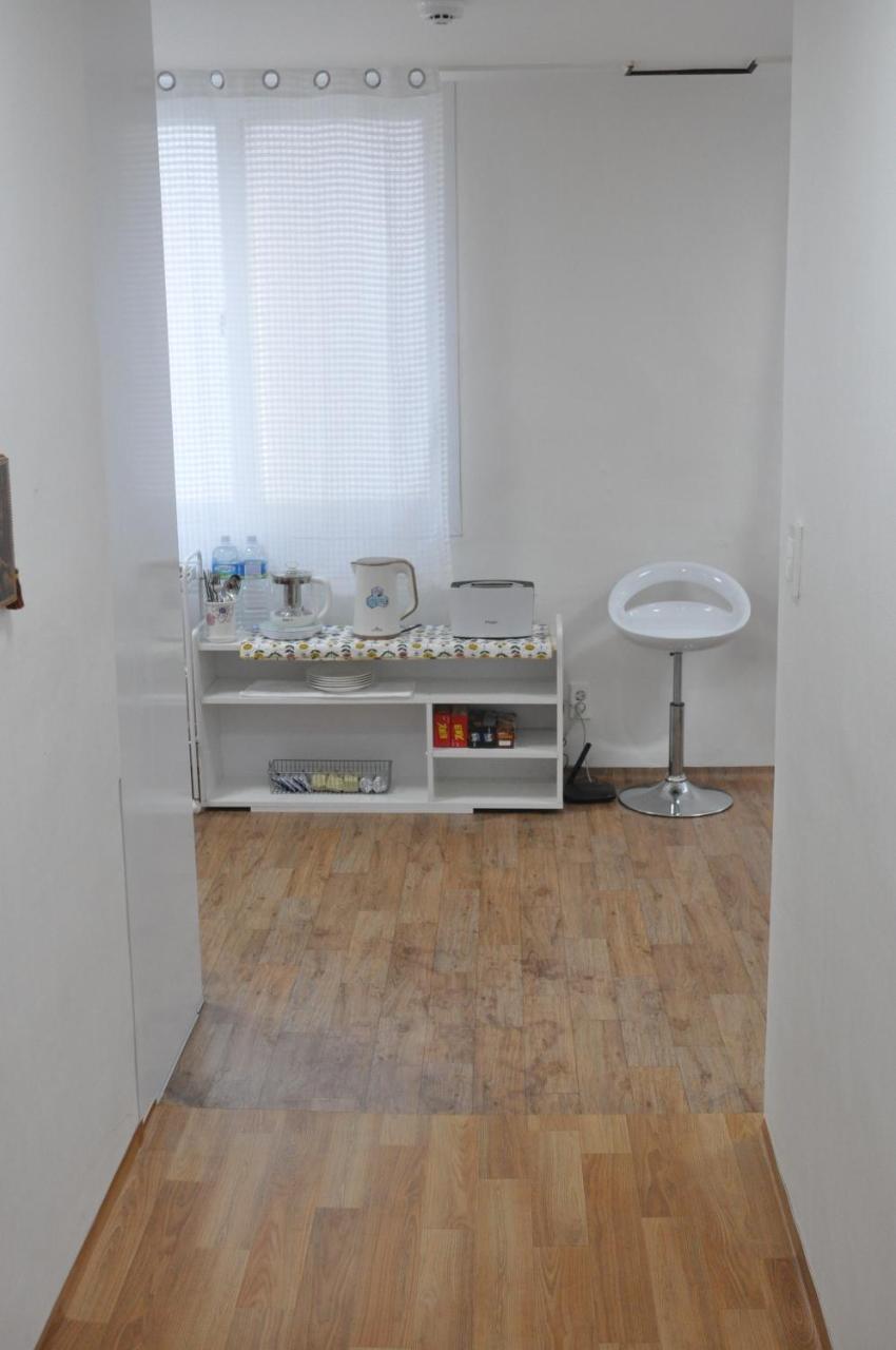 Gwangju Songjeong Station Guesthouse Gwangju Metropolitan City Buitenkant foto